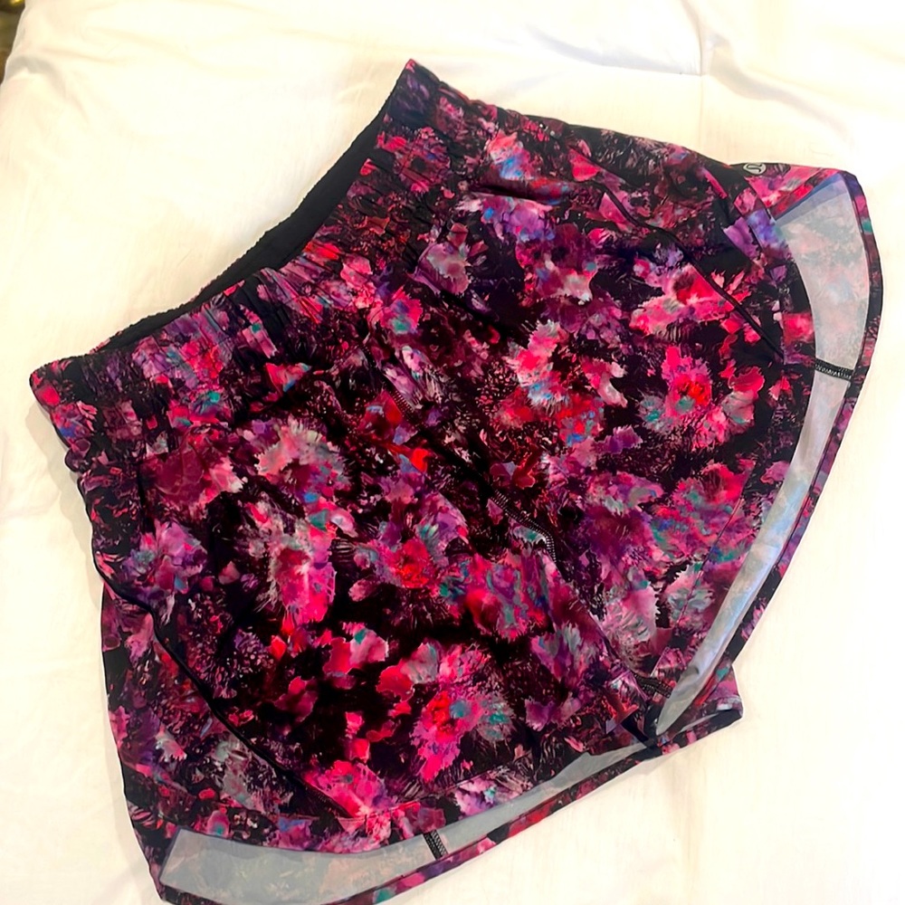 New w/o tag Lululemon size 8 short